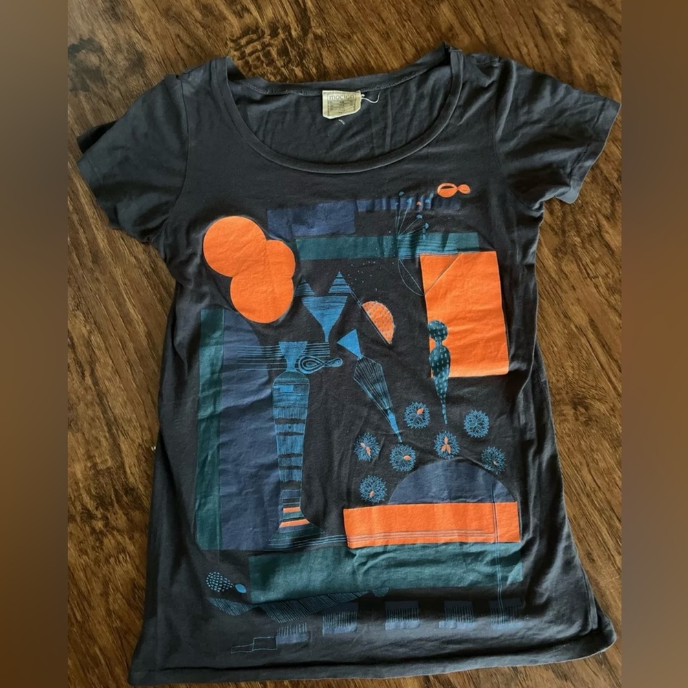 MOCIUN rare art shirt women’s XS